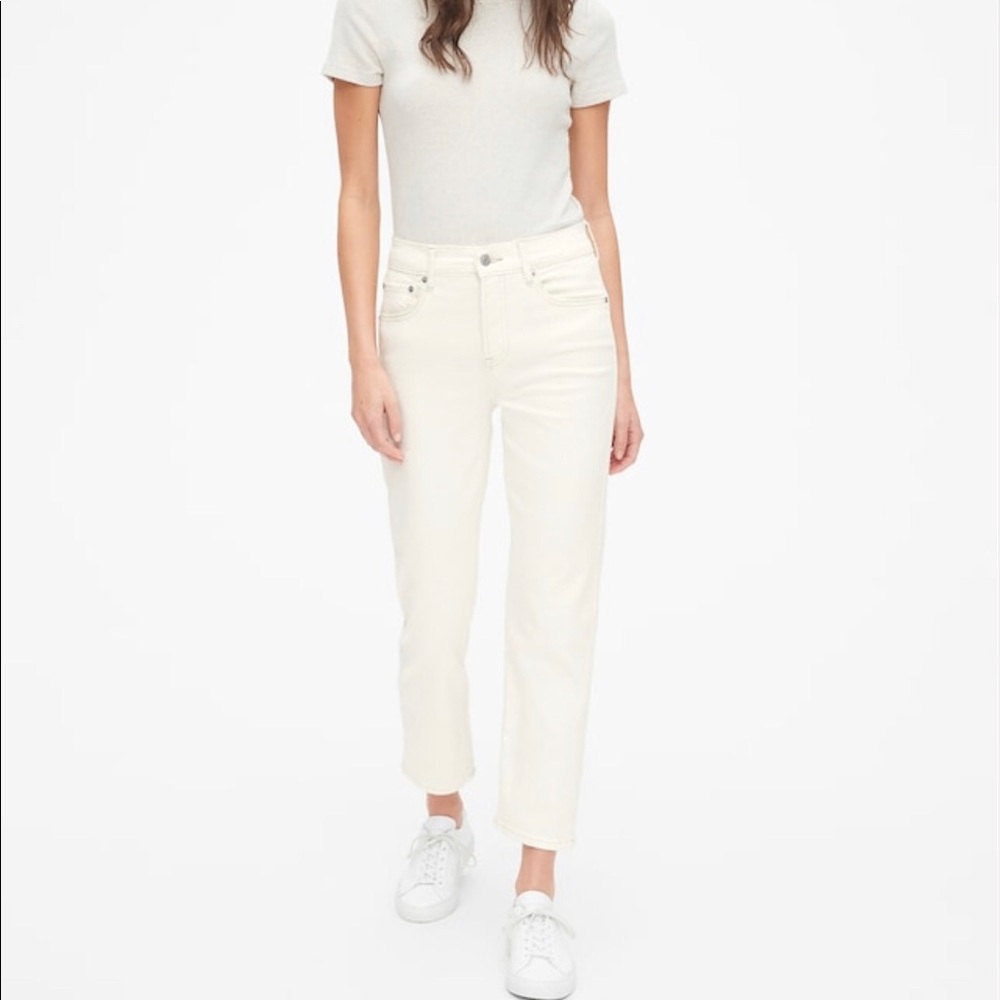 High Rise Cheeky Straight Jeans